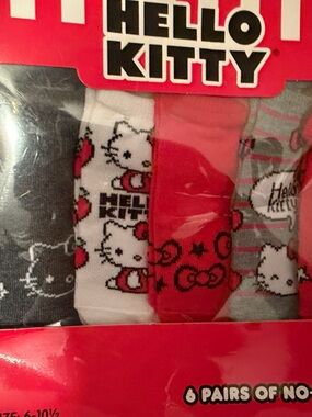 Hello Kitty No-Show Socks - Red, White, Black, Gray